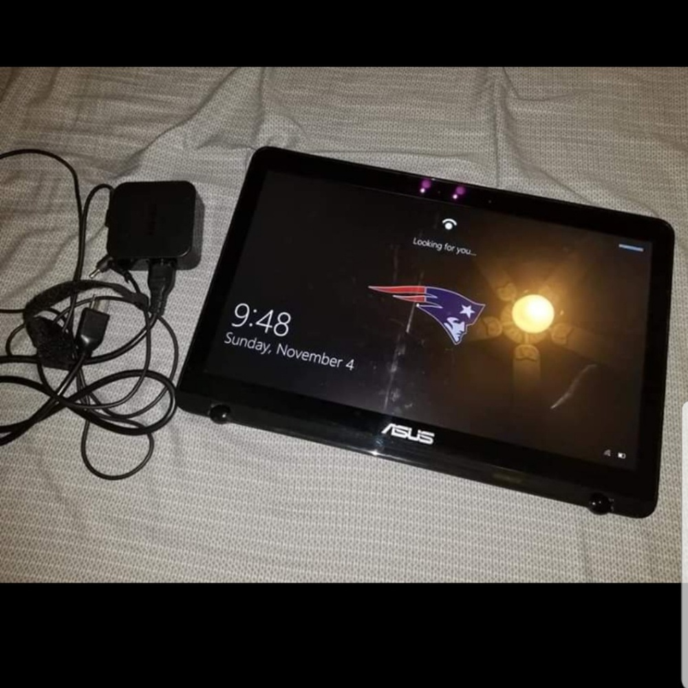 2 in 1 ASUS LAPTOP - Picture 2 of 2